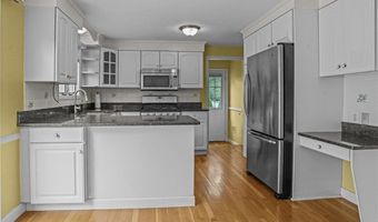 116 Clearview Dr, North Kingstown, RI 02852