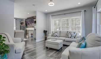 46 West St, Berlin, MA 01503