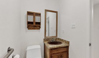 1110 Ranchero Rd, Bosque Farms, NM 87068