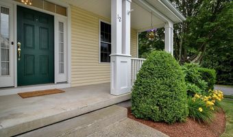 12 Braeburn Ln 12, Ashland, MA 01721