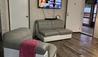 2687 Linda Ln, Alford, FL 32420