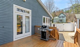 62 Hooksett Rd, Auburn, NH 03032