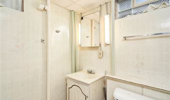 1884 Malasia Rd, Akron, OH 44305