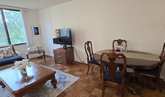 5225 POOKS HILL Rd 703N, Bethesda, MD 20814