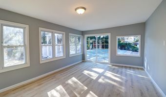 42 Cherry Tree Farm Rd, Middletown, NJ 07748