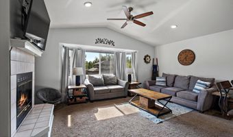 7821 Charlotte Cir, Anchorage, AK 99502