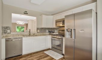 1609 SCOTCH PINE Dr, Bowie, MD 20721