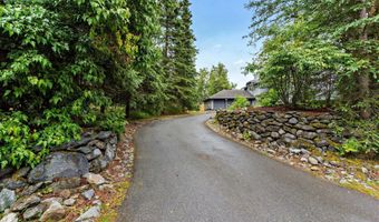 4690 Southpark Bluff Dr, Anchorage, AK 99516