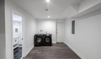3905 8TH St, Baltimore, MD 21225