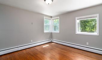 19 Waldron Ave, North Kingstown, RI 02852
