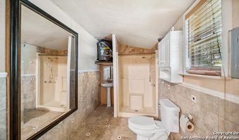 217 Sky View Dr, Adkins, TX 78101