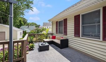 29 Fenner Ave A, East Providence, RI 02915
