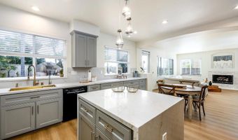 1749 Skimmer Ct, Carlsbad, CA 92011