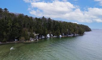 104 Lakewood Pkwy, Burlington, VT 05408