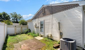 620 Pacific Ave, Beachwood, NJ 08722