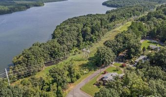 33 Lake St, Badin, NC 28009