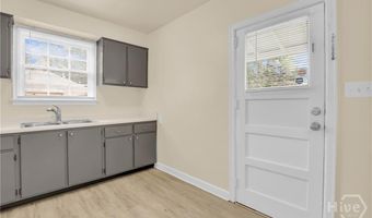 30 Goebel Ave, Savannah, GA 31404