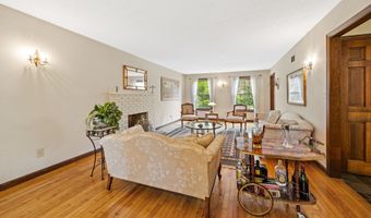 620 Riverside Dr, Cheshire, CT 06410