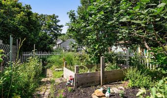 514 WALNUT St, Audubon, NJ 08106