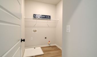 37 Fraser 122B, Auburn, GA 30011
