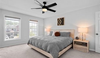 108 Boxelder Ln, Amherst, NY 14228