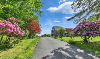 8 Longview Dr, Bow, NH 03304
