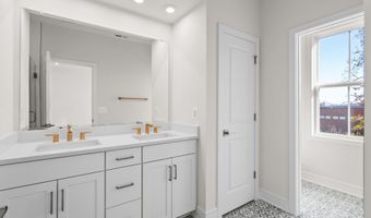 42131 SHINING STAR Sq, Ashburn, VA 20148