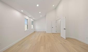 3592 GREAT FALLS Cir, Ann Arbor, MI 48108