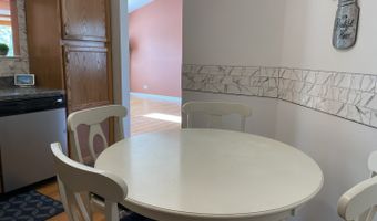 2043 Peach Tree Ln, Algonquin, IL 60102