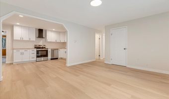 13 Poplar Dr, Albrightsville, PA 18210