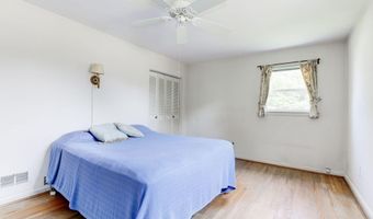 6115 LONE OAK Dr, Bethesda, MD 20817