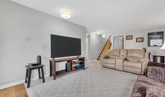 1738 Highview Circle Ct, Ballwin, MO 63021
