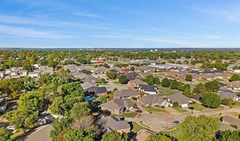 1030 East Dr, Bartlesville, OK 74006