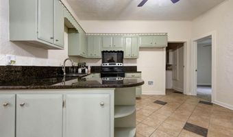 311 W Pleasant St, Aurora, MO 65605