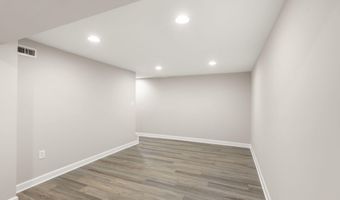 8470 NICOLE Ct, Annandale, VA 22003