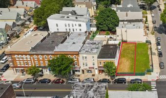 793 BROADWAY, Bayonne, NJ 07002