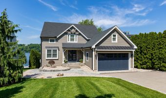 156 N Lake Shore Dr, Brookfield, CT 06804