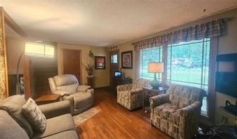 1912 S Oak Knoll Dr NE, Alexandria, MN 56308