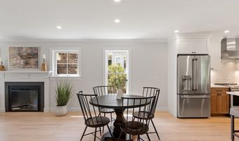42 Hillside Ave, Bedford, MA 01730