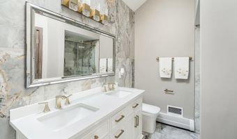 210 Kentucky Way, Freehold, NJ 07728