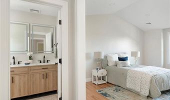 218 Second St, East Providence, RI 02914