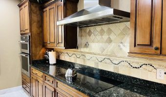 931 E CANYON Way, Chandler, AZ 85249
