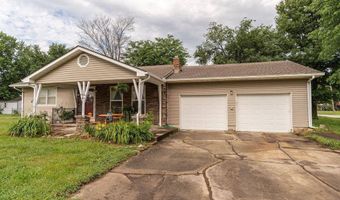 106 S Clark St, Adrian, MO 64720