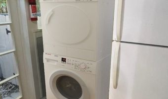 453 E Sacramento St, Altadena, CA 91001