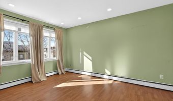 27 MECHANIC St, Bayonne, NJ 07002