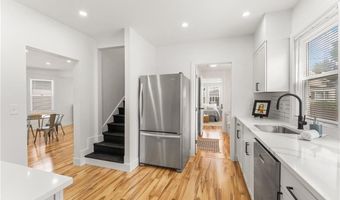 124 Vine St, East Providence, RI 02914
