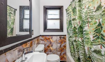 1015 N 13th St, Beatrice, NE 68310