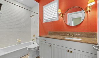 50 BEACH COTTAGE Ln, Atlantic Beach, FL 32233