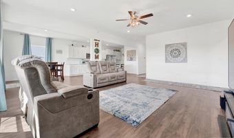 1076 FLYWAY VIEW Ln, Alabaster, AL 35007
