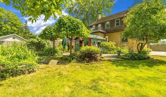 1805 ST Clair River Dr, Algonac, MI 48001